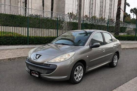 PEUGEOT 207 1.4 XR PASSION 8V FLEX 4P MANUAL PEUGEOT 207 1.4 XR PASSION 8V FLEX 4P MANUAL
